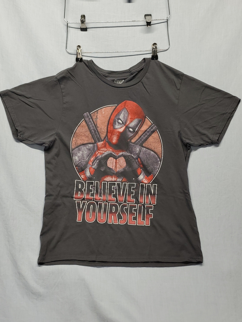 Marvel Short Sleeve Deadpool Tee - Charcoal and Red Graphic #413